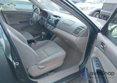 2005 Toyota Camry Le from USA, damaged, VIN 4T1BE32K45U061311